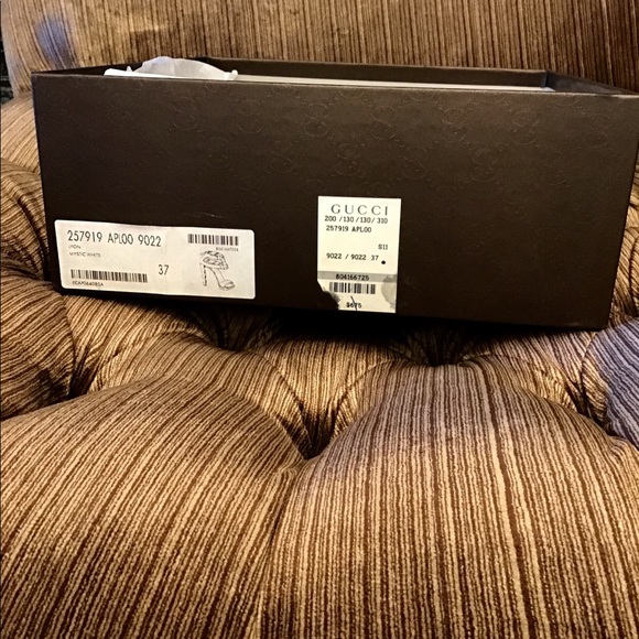 🆕 Authentic GUCCI Lyon Mystic White Heals - Picture 6 of 6